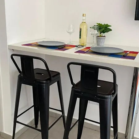 Διαμέρισμα Mangoes & Cherries *